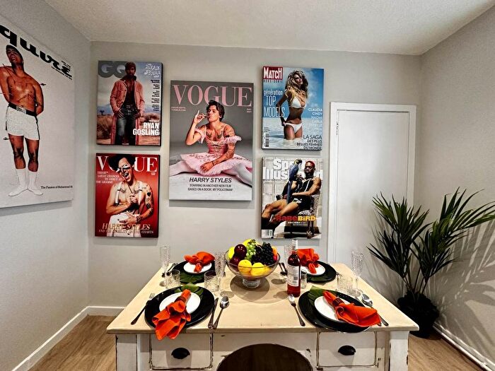 2 Bedroom Flat To Rent In Park Avenue, Dundee, DD4