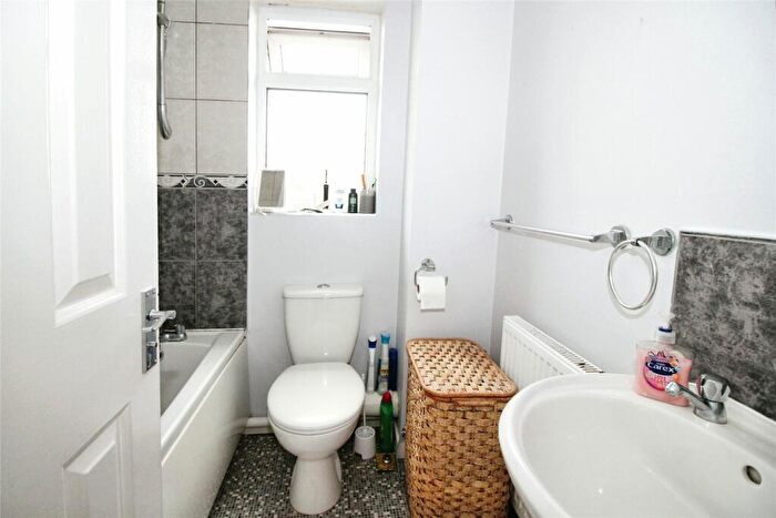 2 Bedroom Terraced House To Rent In Millfields, Chatham, Kent, ME5