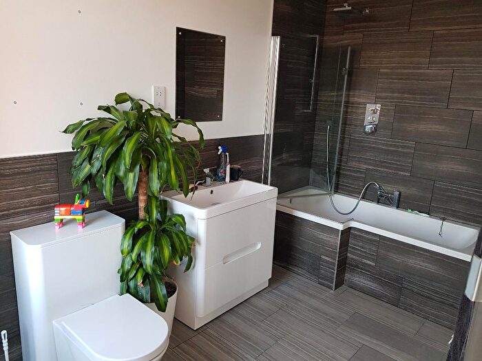 3 Bedroom Terraced House To Rent In Calder Terrace, Low Road, Doncaster, South Yorkshire, DN12