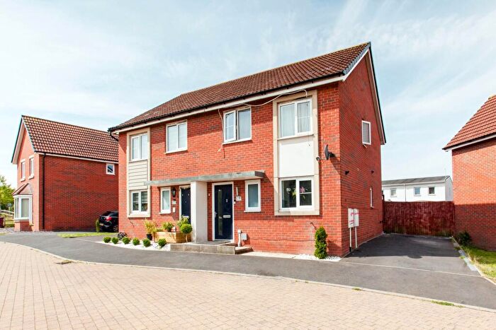 3 Bedroom Semi-Detached House For Sale In Orchid Grove, Shirebrook, NG20