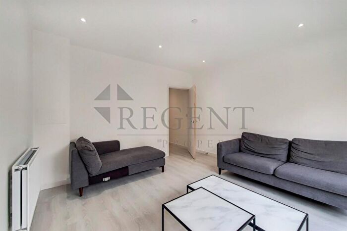 2 Bedroom Apartment To Rent In Perryfield Way, Brent Cross, NW9