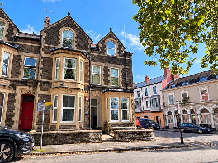 2 Bedroom Flat To Rent In Howard Gardens, Roath, CF24