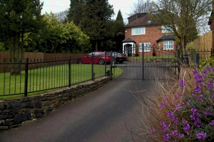 5 Bedroom Detached House To Rent In The Green Road, Ashbourne, DE6