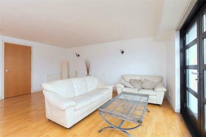 1 Bedroom Apartment To Rent In The Shore, Edinburgh, EH6