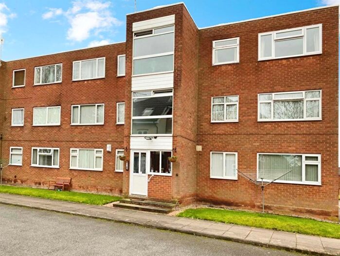 2 Bedroom Flat To Rent In Leicester Court, Leicester Street, Bulkington, Bedworth, CV12