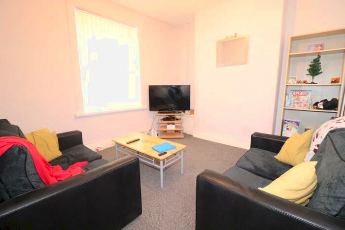 4 Bedroom Terraced House To Rent In Bedford Street, Cathays, CF24