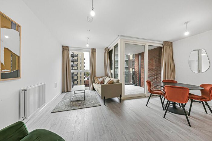 1 Bedroom Flat To Rent In Rosefinch Apartments, Shearwater Drive, NW9