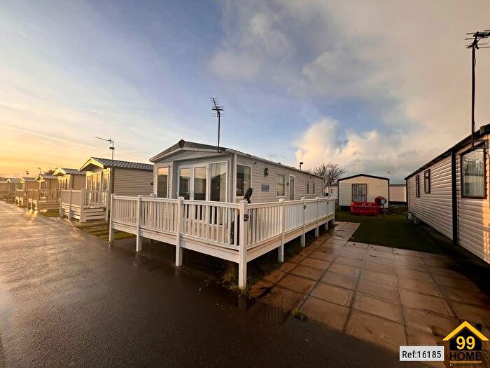 2 Bedroom Park Home For Sale In Snowdon View, Llanberis, Gwynedd, LL55