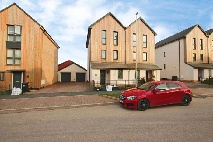 5 Bedroom Semi Detached House To Rent In Clover Way - Stoke Gifford, BS34