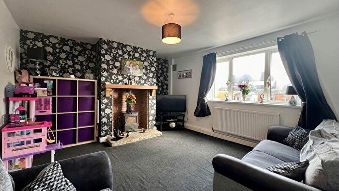 2 Bedroom Semi-Detached House For Sale In South View, Broughton, DN20