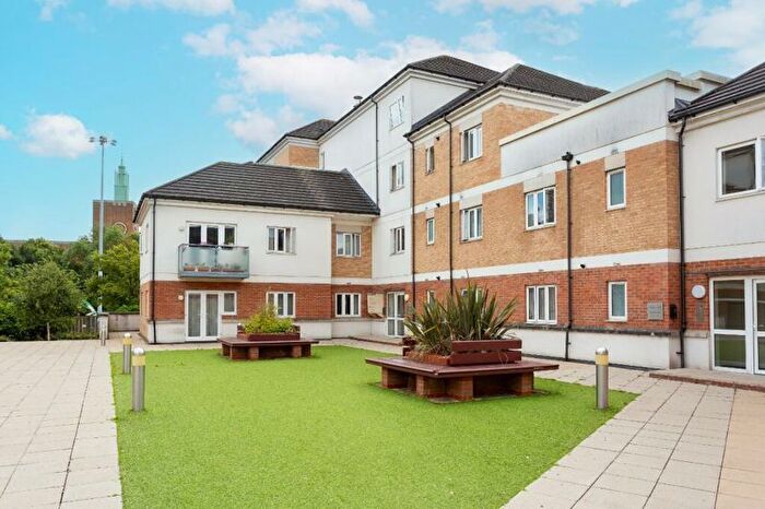 1 Bedroom Flat To Rent In Ley Farm Close, Garston, Watford, Hertfordshire, WD25