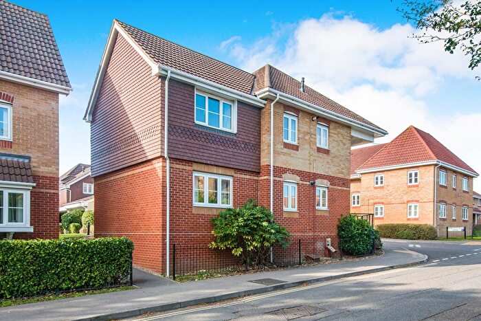 3 Bedroom Flat To Rent In Park Cottage Drive, Fareham, Hampshire, PO15