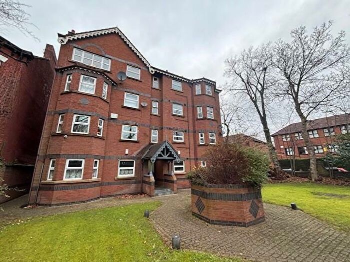 2 Bedroom Flat To Rent In Exeter Court, Wilmslow Road, Manchester, M20