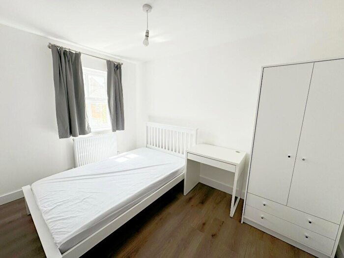 4 Bedroom Terraced House To Rent In Parnell Road, Bristol, BS16