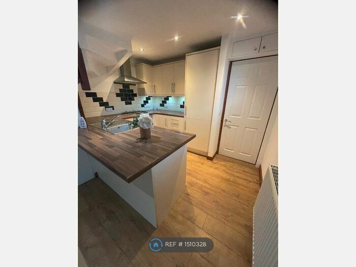 2 Bedroom Semi-Detached House To Rent In Market Place, South Cave, Brough, HU15