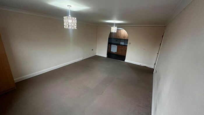 1 Bedroom Apartment To Rent In Park Street - Central Luton - Bedroom With Parking -, LU1