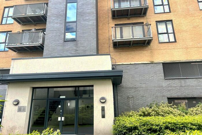 2 Bedroom Flat To Rent In Jutland House, DA17