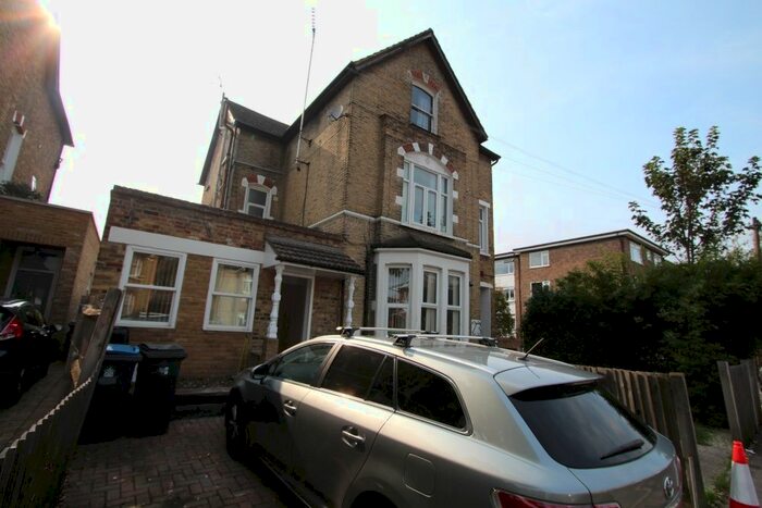 1 Bedroom Maisonette To Rent In Clifton Road, Kingston Upon Thames, KT2