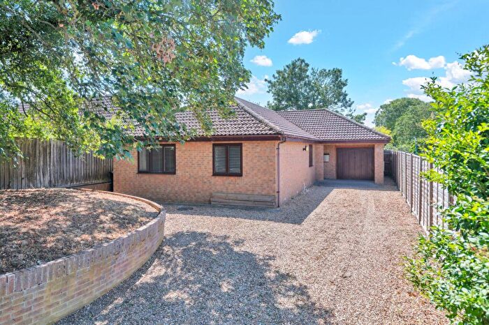 3 Bedroom Detached Bungalow For Sale In Hillside Meadow, Fordham, CB7