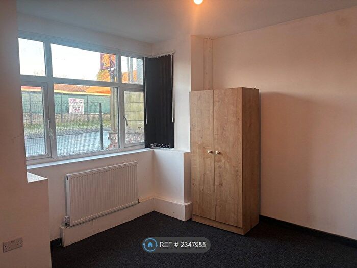 Studio To Rent In Moston Lane, Manchester, M9