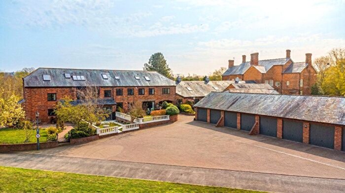 2 Bedroom Barn Conversion For Sale In Manor Court, Old Linsalde Road, Heath Amp; Reach, Beds, LU7