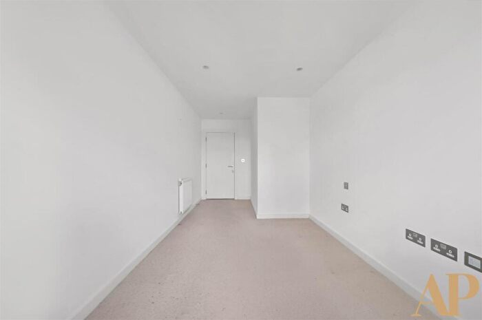 2 Bedroom Apartment To Rent In Knights Tower, Wharf Street, London, SE8