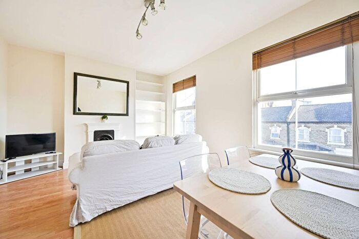 1 Bedroom Flat To Rent In Pellant Road, Fulham Broadway, London, SW6