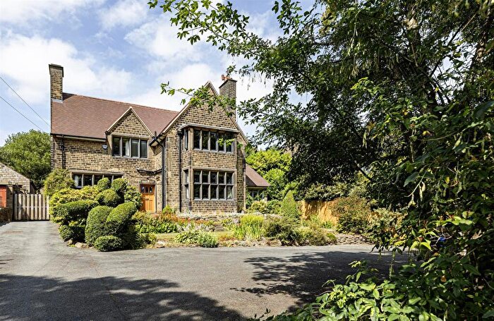 6 Bedroom Detached House For Sale In Talbot Avenue, Huddersfield, HD3