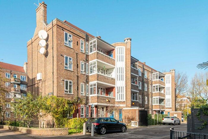 2 Bedroom Flat To Rent In Whiston Road, Broadway Market, E2