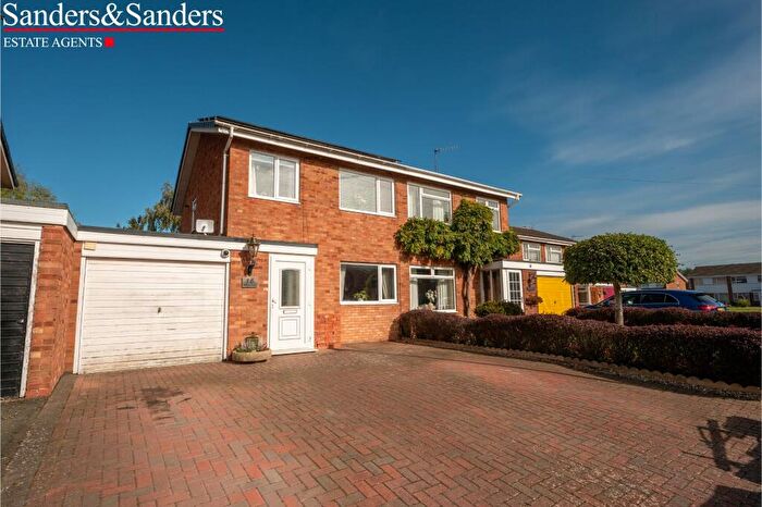 3 Bedroom Semi-Detached House For Sale In Wessons Road, Bidford-on-Avon, Alcester, B50