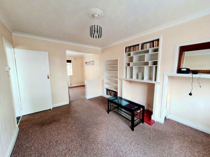 3 Bedroom End Of Terrace House To Rent In Canfield Drive, Ruislip, Middlesex, HA4