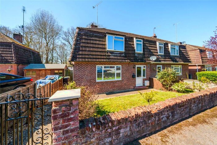 3 Bedroom Semi-Detached House For Sale In Ripley Road, Send, Surrey, GU23