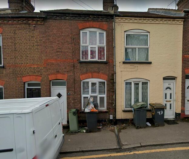 2 Bedroom Terraced House To Rent In Cromwell Road Luton, LU3