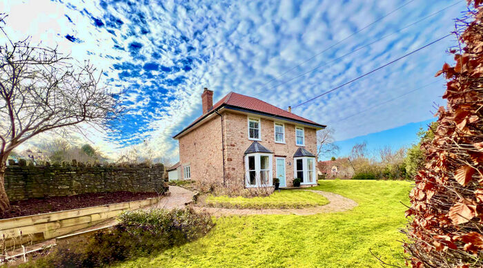 4 Bedroom Detached House For Sale In Pilgrims Way, Chew Stoke, BS40