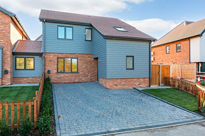 3 Bedroom Detached House For Sale In Pelham Road, Braughing, SG11