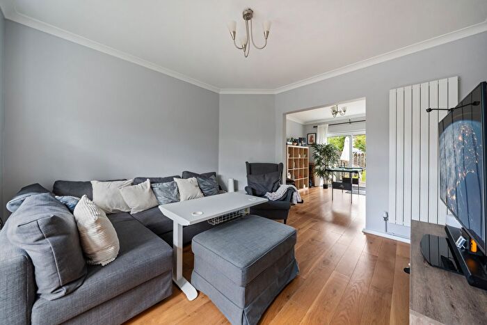 3 Bedroom End Of Terrace House To Rent In Balliol Avenue, London, E4