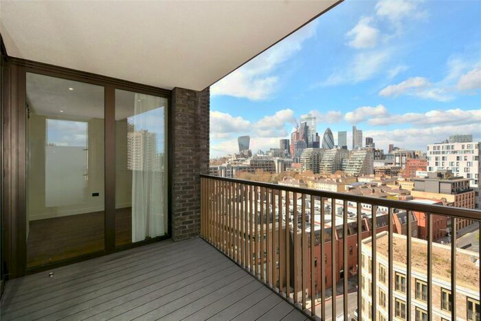 2 Bedroom Flat To Rent In Emery Way, London, E1W