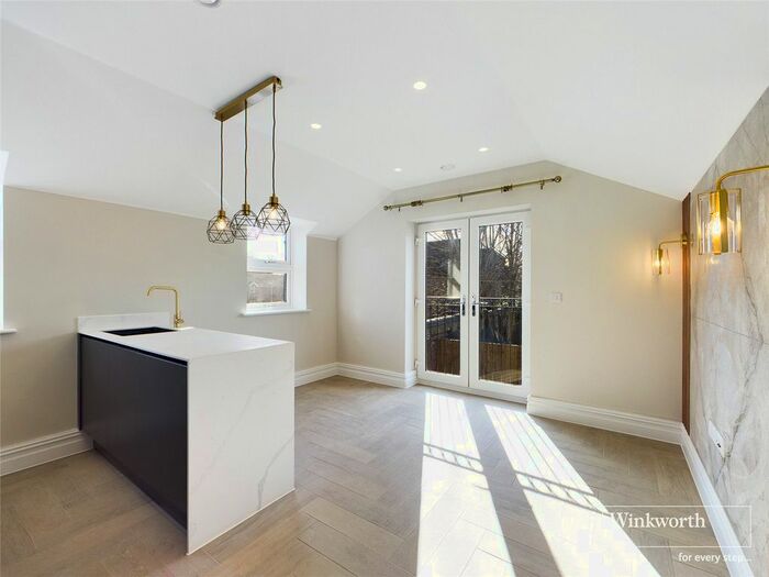 2 Bedroom Flat To Rent In Oxford Road, Reading, RG30