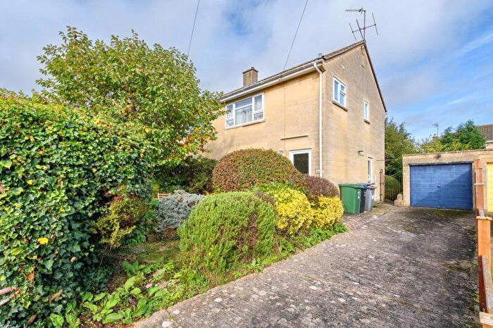3 Bedroom Semi-Detached House For Sale In Bradford On Avon, BA15