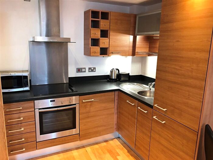 1 Bedroom Flat To Rent In La Salle, Chadwick Street, Leeds, LS10