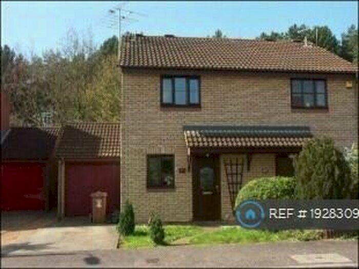 2 Bedroom Semi-Detached House To Rent In Wheatlands, Stevenage, SG2