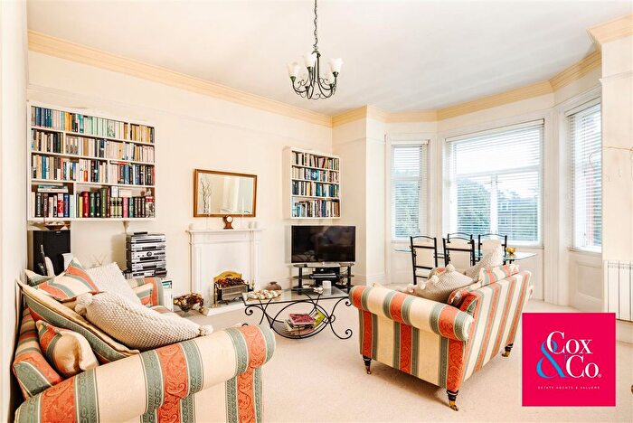 1 Bedroom Flat For Sale In The Drive, Hove, BN3