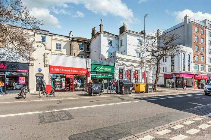 1 Bedroom Flat To Rent In Western Road, Brighton, East Sussex, BN1