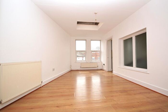 2 Bedroom Flat To Rent In Christchurch Road, Boscombe, BH7