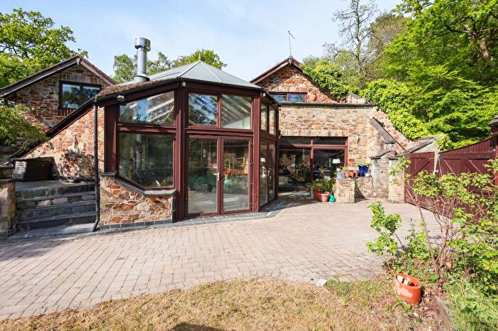 5 Bedroom Detached House For Sale In Kimberley Ride, Cobham, Surrey, KT11