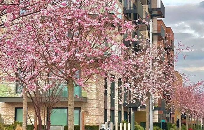 2 Bedroom Flat For Sale In Greenleaf Walk, Arber House, UB1