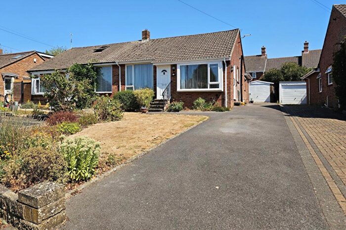 3 Bedroom Semi-Detached Bungalow For Sale In Ashling Gardens, Denmead, PO7