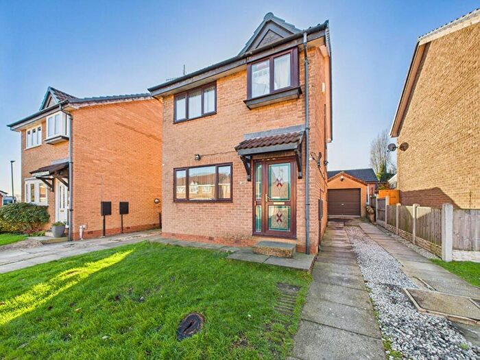 3 Bedroom Detached House For Sale In Pondwell Drive, Brimington, S43