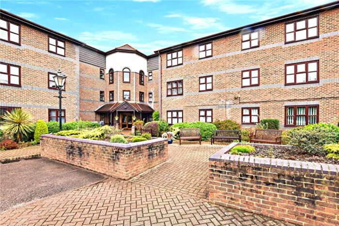 1 Bedroom Flat For Sale In Pincott Road, Bexleyheath, Kent, DA6