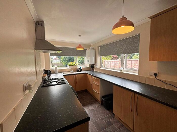 3 Bedroom Semi-Detached House To Rent In Sandgate Road, Birmingham, West Midlands, B28